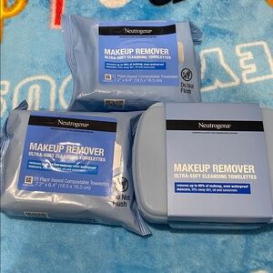 Neutrogena Blue Makeup Remover Wipes Skincare Essential